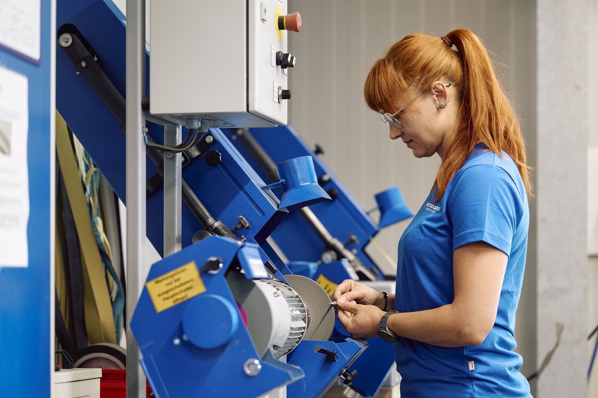 CNC-Schleifmaschine bei MICROQORE MEDICAL